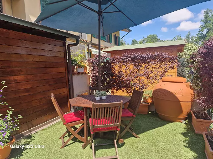 Immagine 37 di Villetta a schiera in vendita  in Via Antonio Canova a Forte Dei Marmi