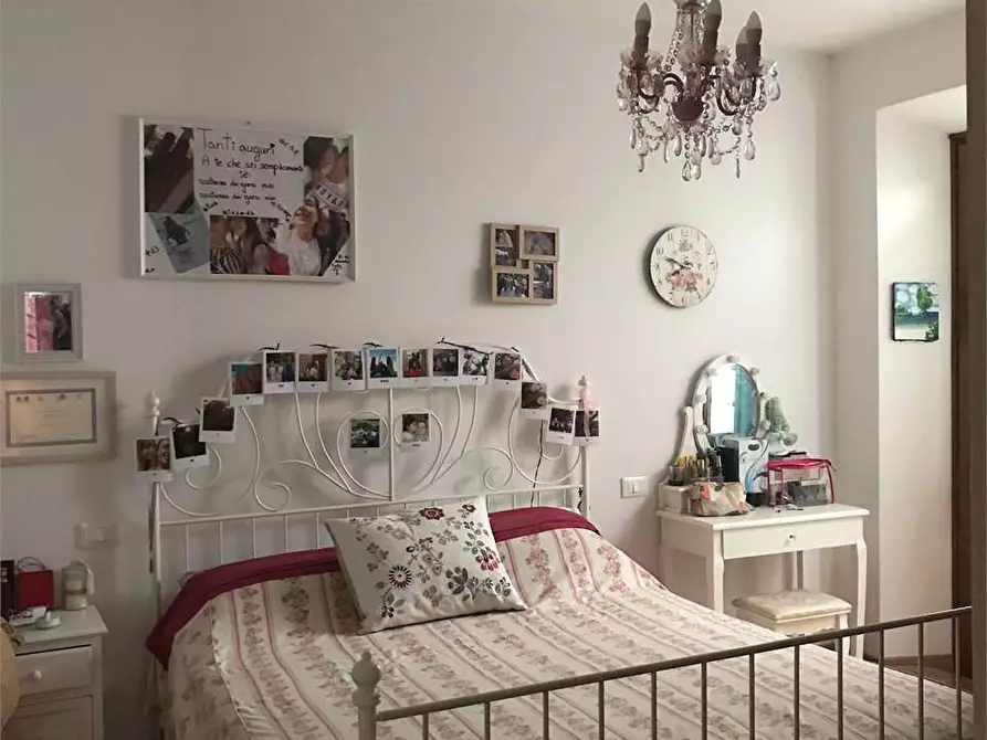 Immagine 15 di Villetta a schiera in vendita  in Via madonnina dei pagliai  a Seravezza