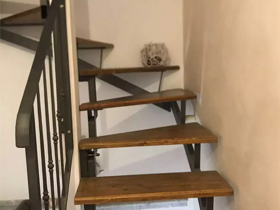 Immagine 11 di Villetta a schiera in vendita  in Via madonnina dei pagliai  a Seravezza