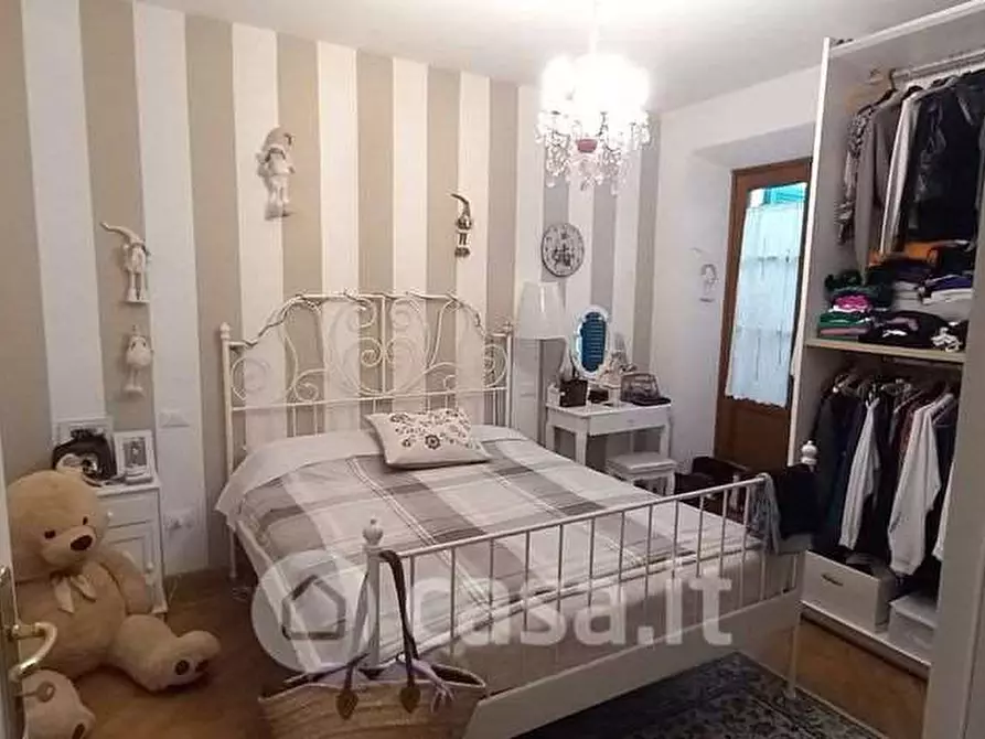 Immagine 17 di Villetta a schiera in vendita  in Via madonnina dei pagliai  a Seravezza