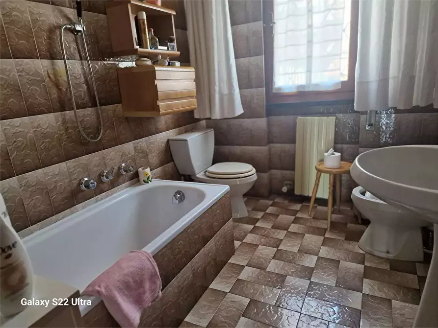 Immagine 25 di Casa indipendente in vendita  in Via  Salvatori a Seravezza