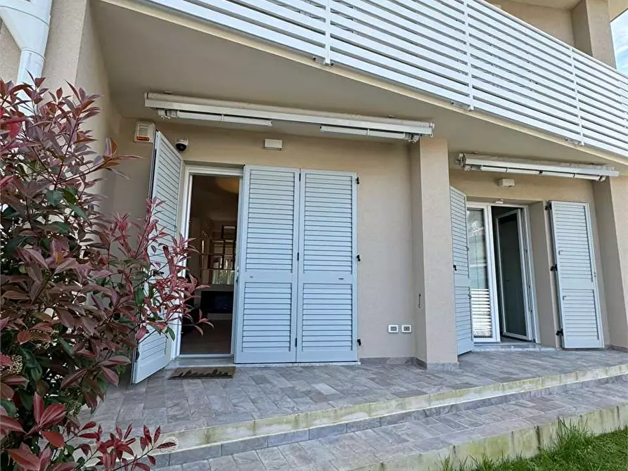 Immagine 2 di Appartamento in affitto  in Via  Marietta a Montignoso