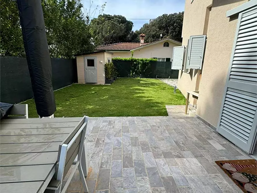 Immagine 21 di Appartamento in affitto  in Via  Marietta a Montignoso