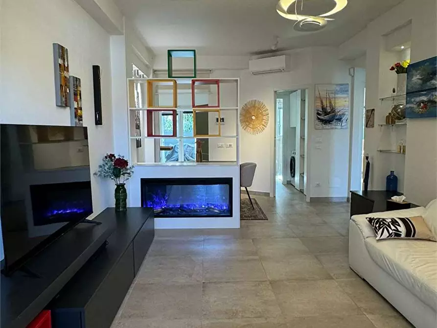 Immagine 6 di Appartamento in affitto  in Via  Marietta a Montignoso