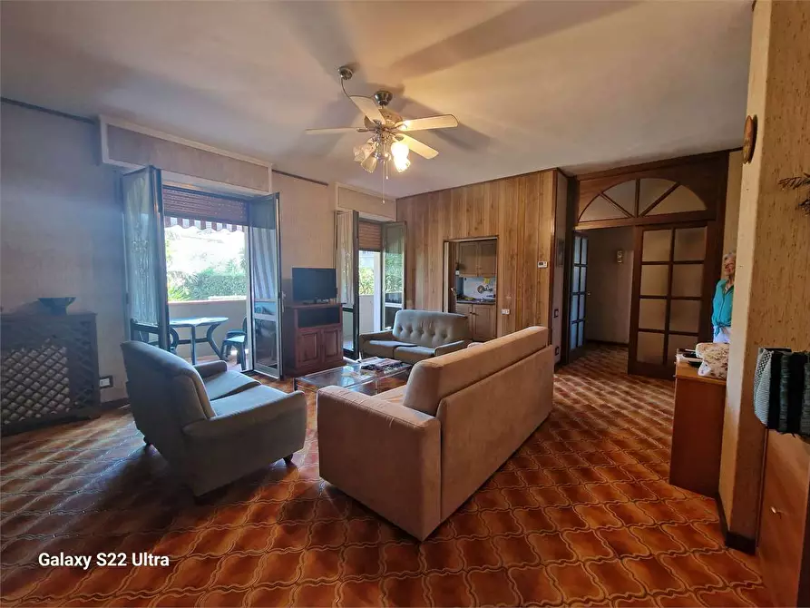 Immagine 12 di Appartamento in vendita  in Via  Pandolfino a Massa