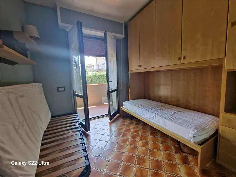 Immagine 17 di Appartamento in vendita  in Via  Pandolfino a Massa