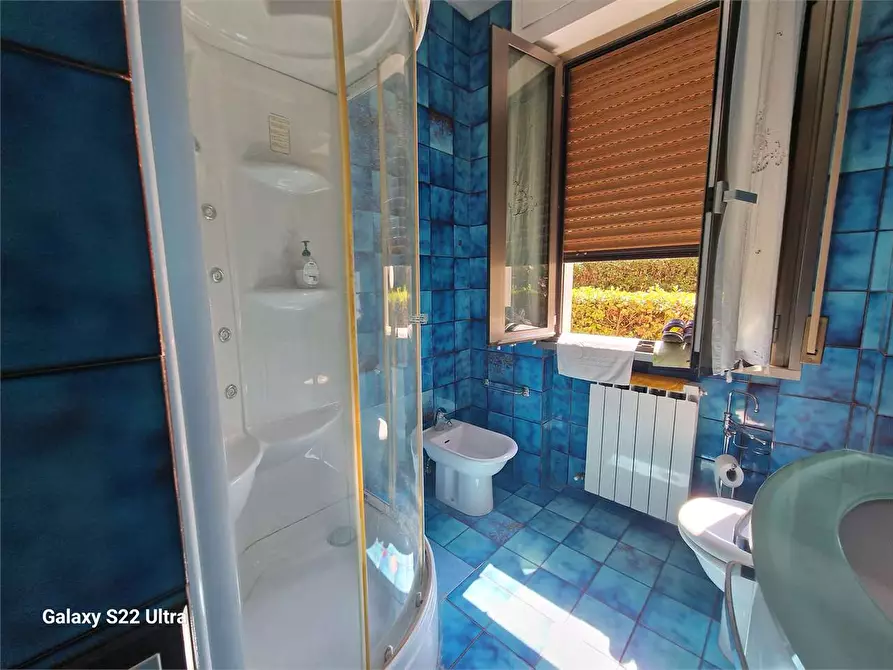 Immagine 20 di Appartamento in vendita  in Via  Pandolfino a Massa