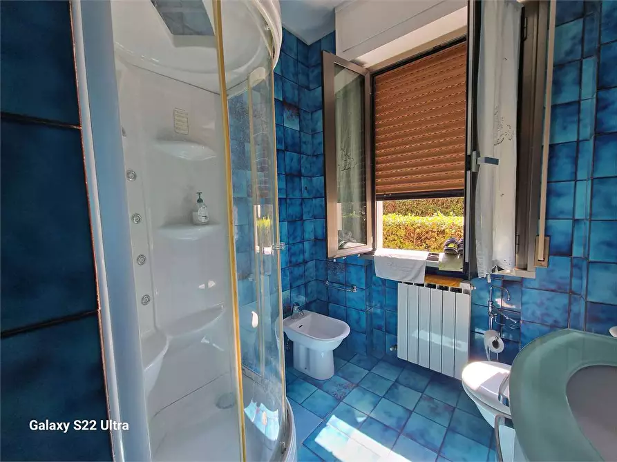 Immagine 22 di Appartamento in vendita  in Via  Pandolfino a Massa