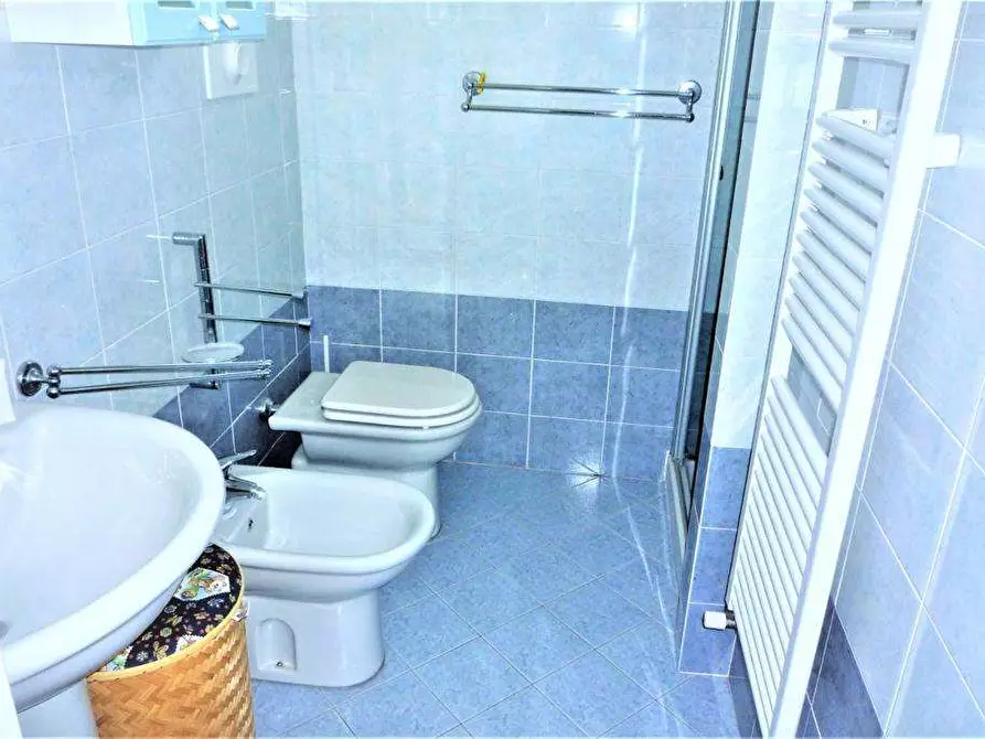 Immagine 28 di Appartamento in affitto  in Via Ugo Foscolo a Pietrasanta