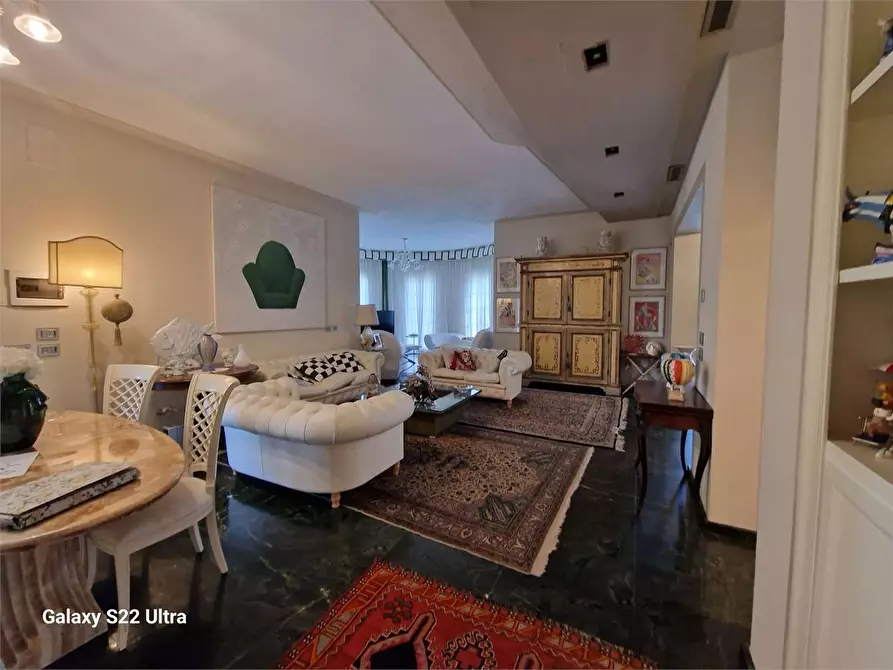 Immagine 27 di Villa in vendita  in Via Canova a Forte Dei Marmi