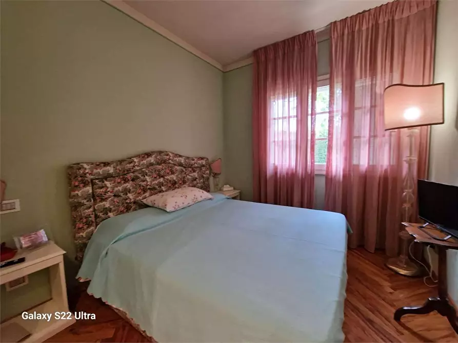 Immagine 44 di Villa in vendita  in Via Canova a Forte Dei Marmi