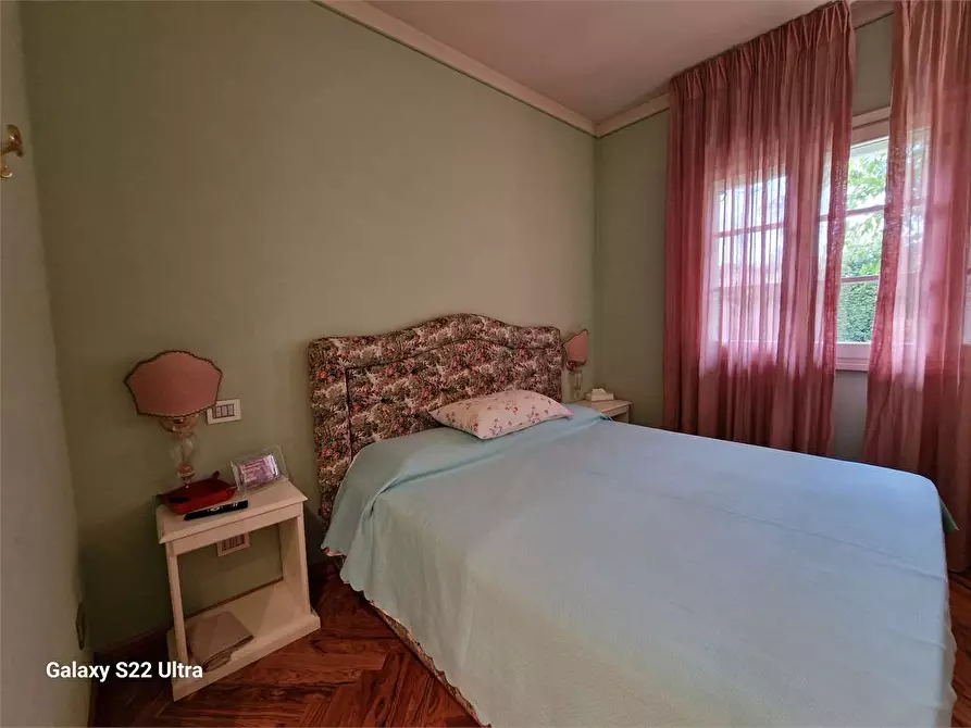 Immagine 45 di Villa in vendita  in Via Canova a Forte Dei Marmi