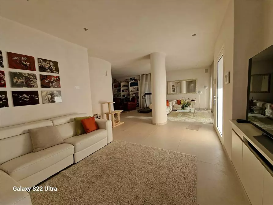 Immagine 6 di Villa in affitto  in Via Verdi a Forte Dei Marmi