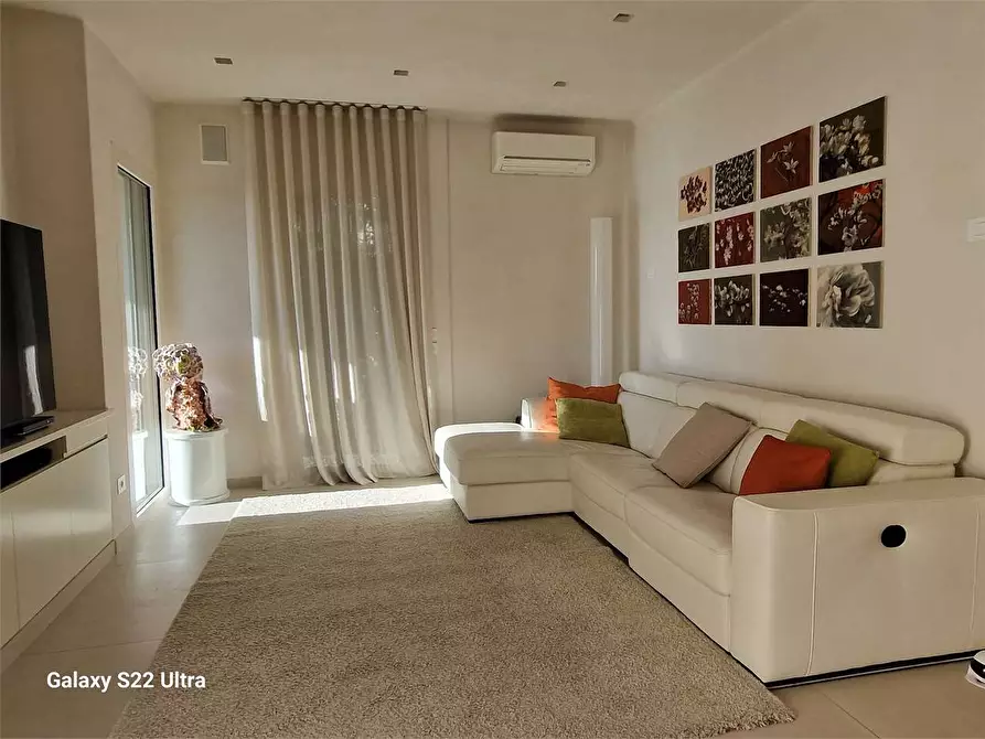 Immagine 8 di Villa in affitto  in Via Verdi a Forte Dei Marmi