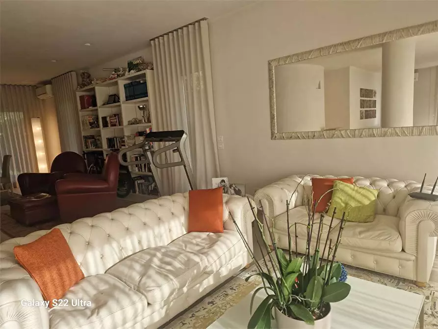 Immagine 10 di Villa in affitto  in Via Verdi a Forte Dei Marmi