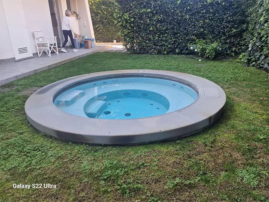 Immagine 49 di Villa in affitto  in Via Verdi a Forte Dei Marmi