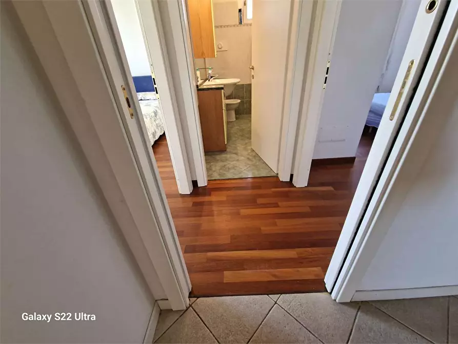 Immagine 12 di Appartamento in affitto  in Via Ugo Foscolo a Pietrasanta