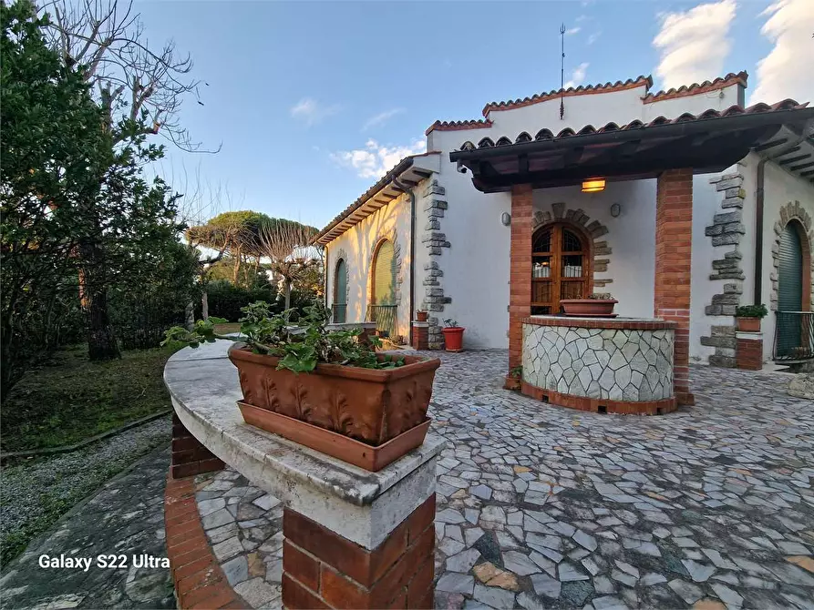 Immagine 38 di Villa in affitto  in Via Maddalena a Pietrasanta