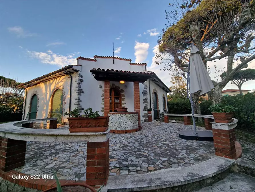 casa indipendente in affitto a Pietrasanta in zona Vignone