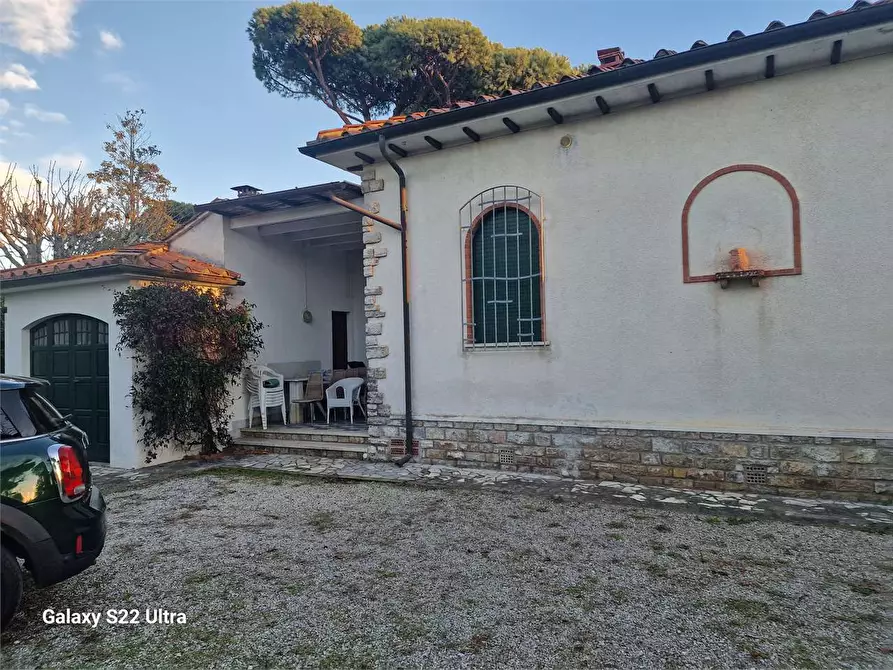 Immagine 41 di Villa in affitto  in Via Maddalena a Pietrasanta