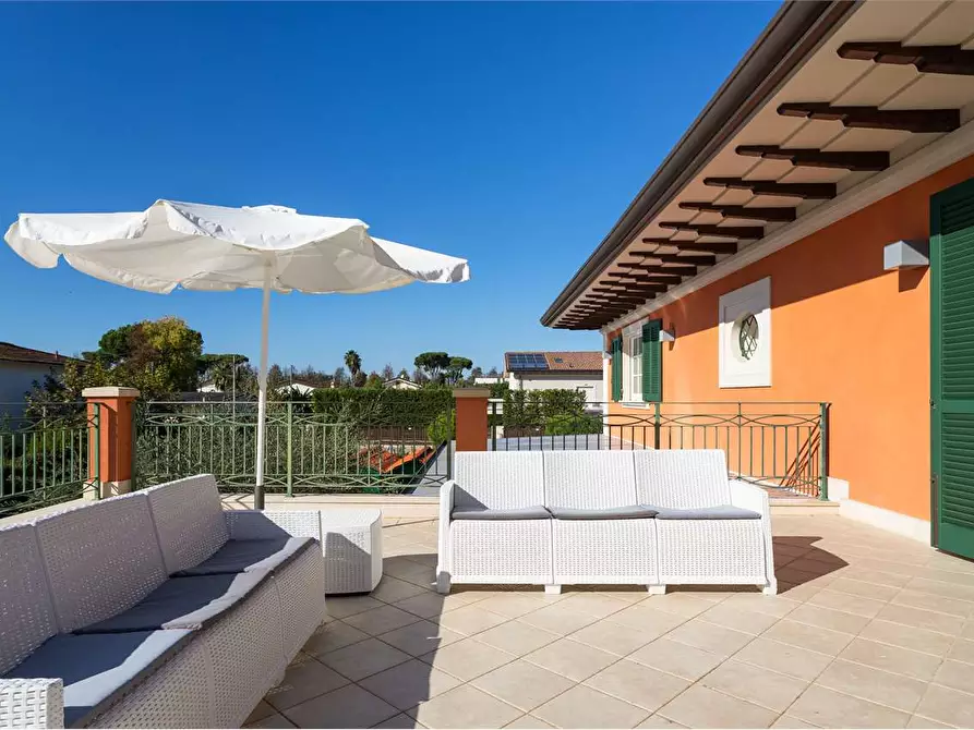 Immagine 34 di Villa in affitto  in Via  della Barbiera a Forte Dei Marmi