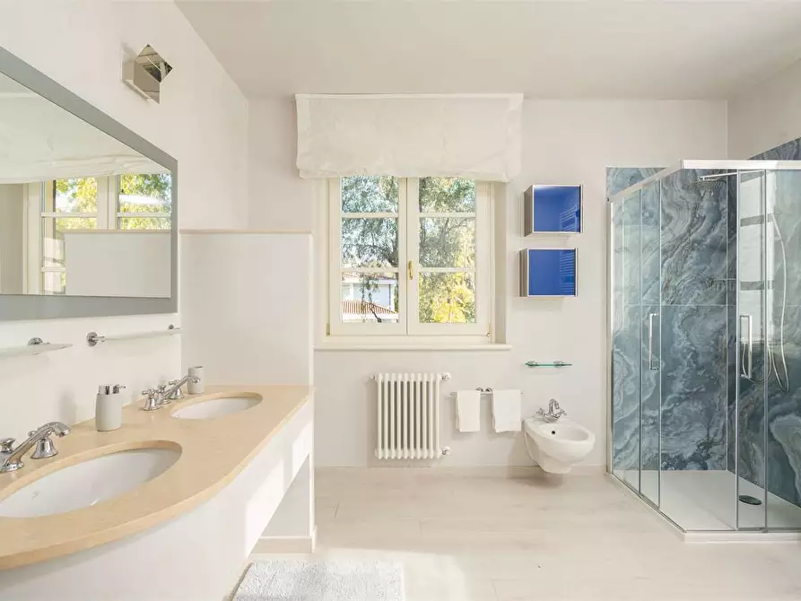 Immagine 37 di Villa in affitto  in Via  della Barbiera a Forte Dei Marmi