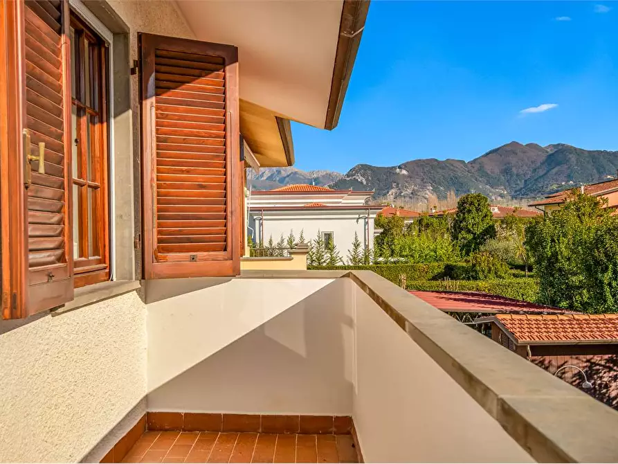 Immagine 32 di Casa bifamiliare in affitto  in Via Versilia a Forte Dei Marmi