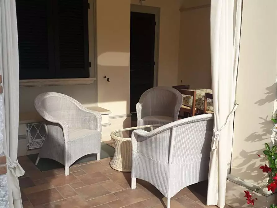 Immagine 6 di Casa bifamiliare in affitto  in via canova a Forte Dei Marmi