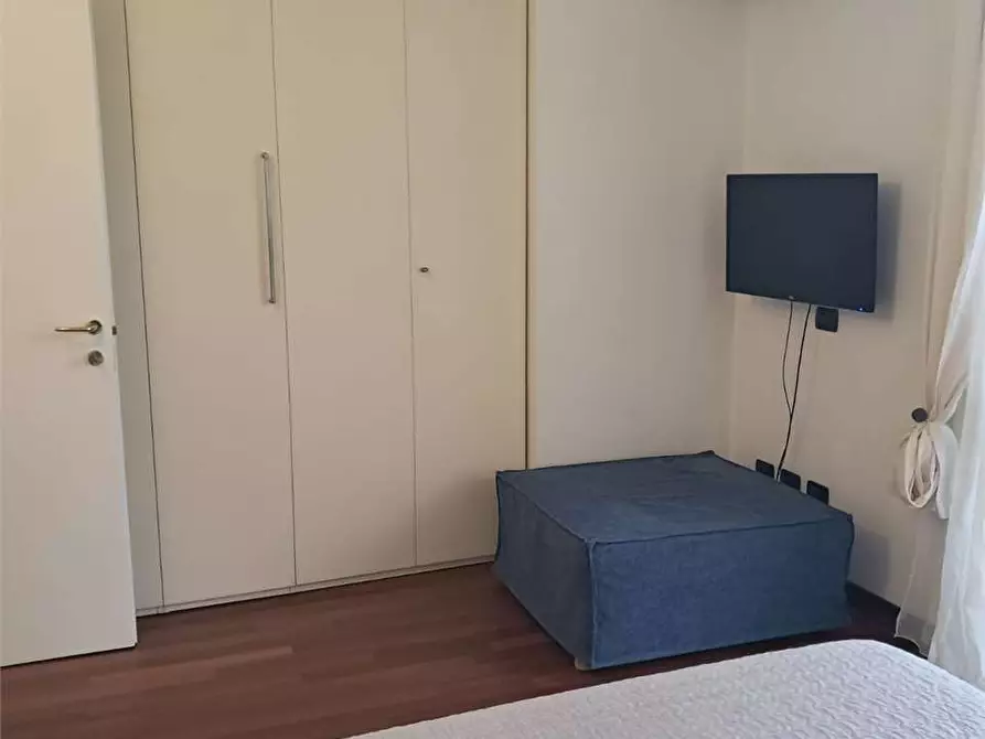 Immagine 19 di Appartamento in affitto  in Via Ugo Foscolo a Pietrasanta