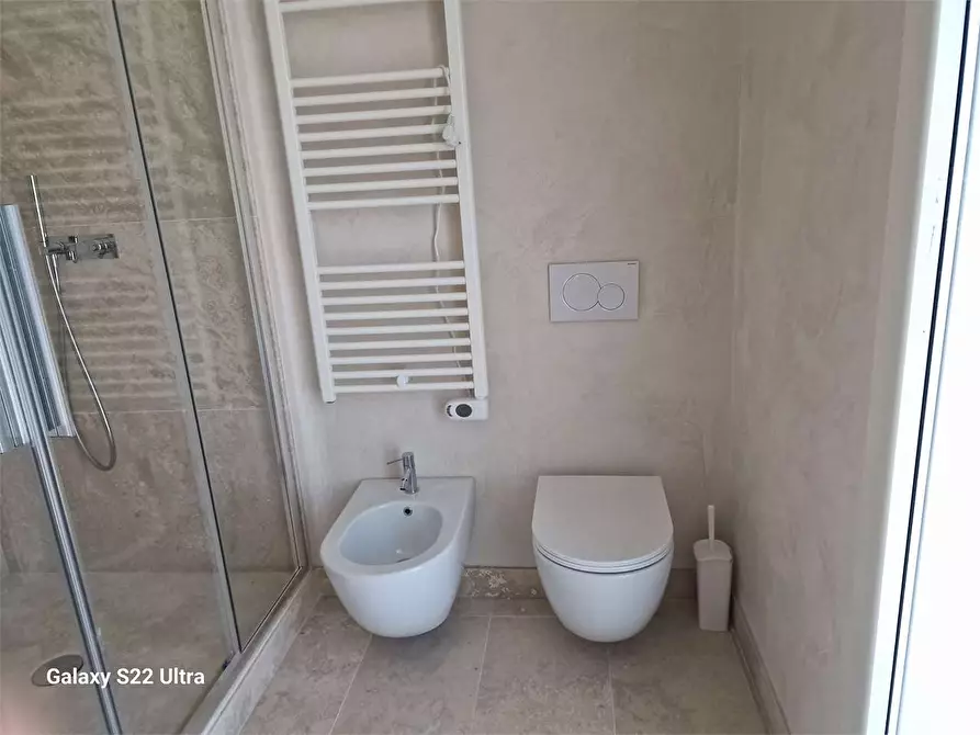 Immagine 50 di Villa in vendita  in Via Basilicata a Pietrasanta