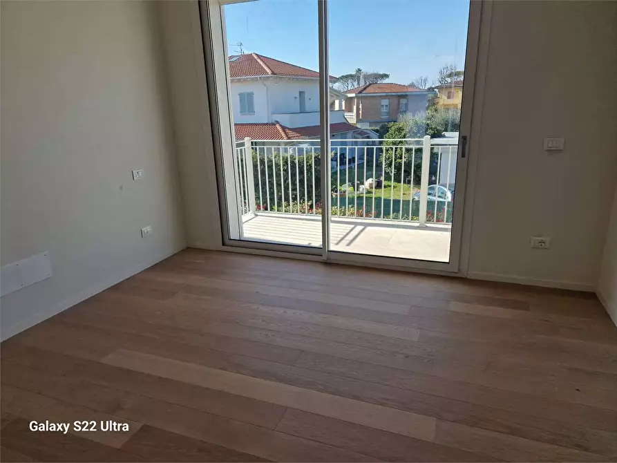 Immagine 41 di Villa in vendita  in Via Basilicata a Pietrasanta