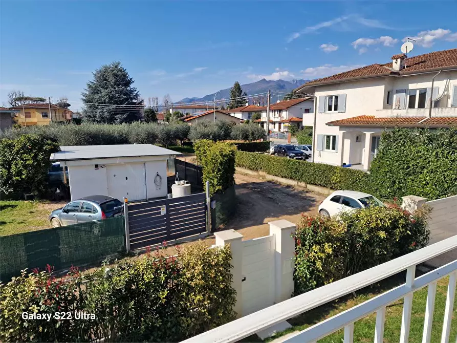Immagine 47 di Villa in vendita  in Via Basilicata a Pietrasanta