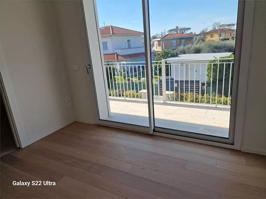 Immagine 46 di Villa in vendita  in Via Basilicata a Pietrasanta