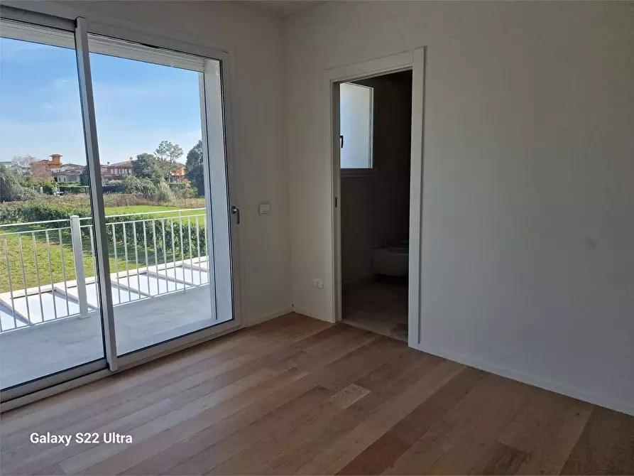 Immagine 31 di Villa in vendita  in Via Basilicata a Pietrasanta