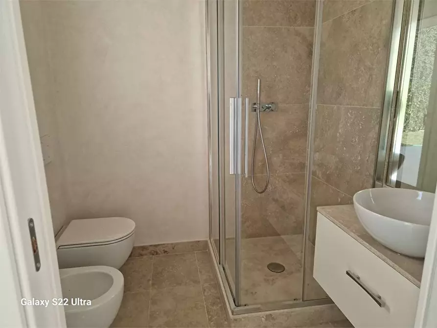 Immagine 26 di Villa in vendita  in Via Basilicata a Pietrasanta