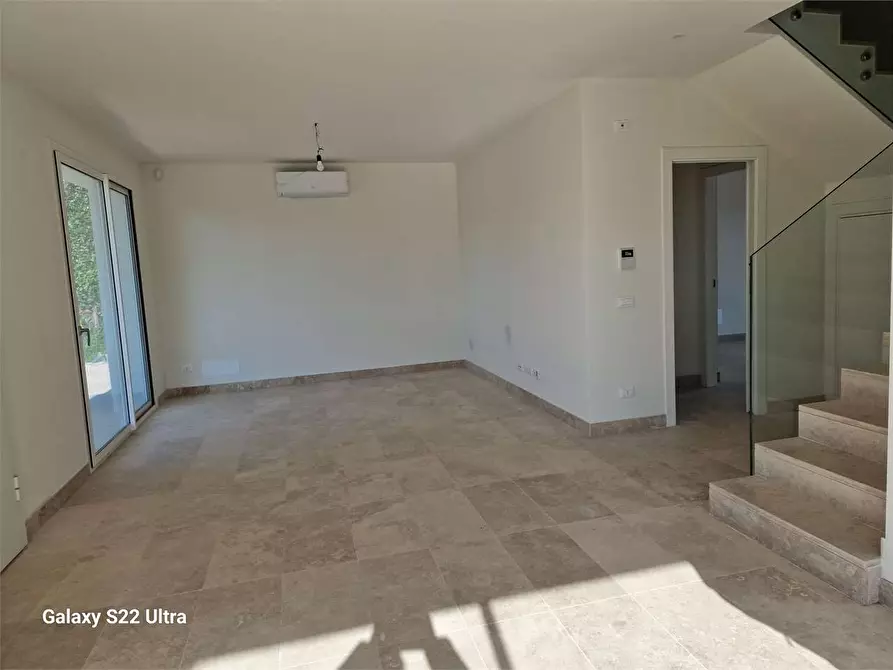 Immagine 15 di Villa in vendita  in Via Basilicata a Pietrasanta