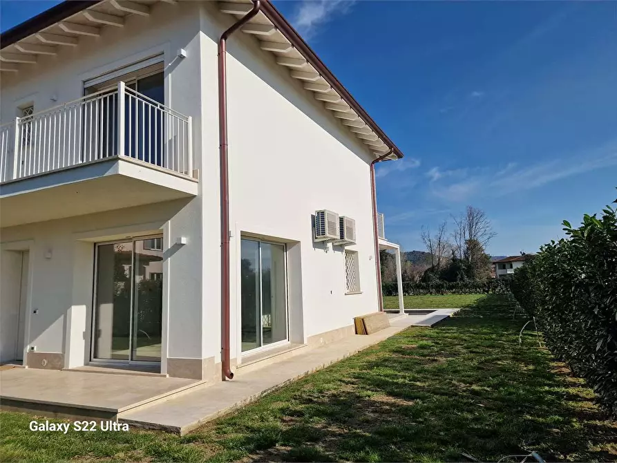 Immagine 53 di Villa in vendita  in Via Basilicata a Pietrasanta