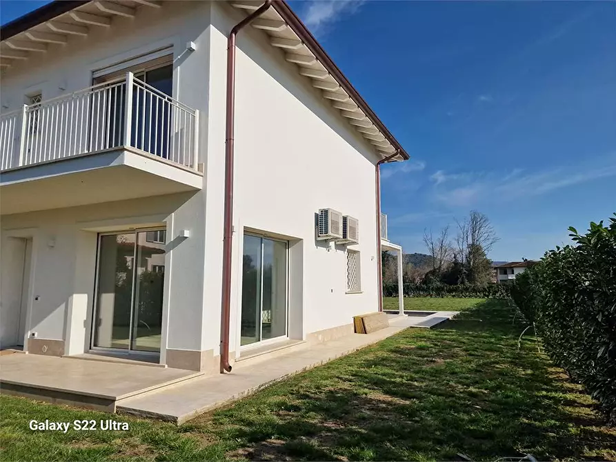 Immagine 54 di Villa in vendita  in Via Basilicata a Pietrasanta
