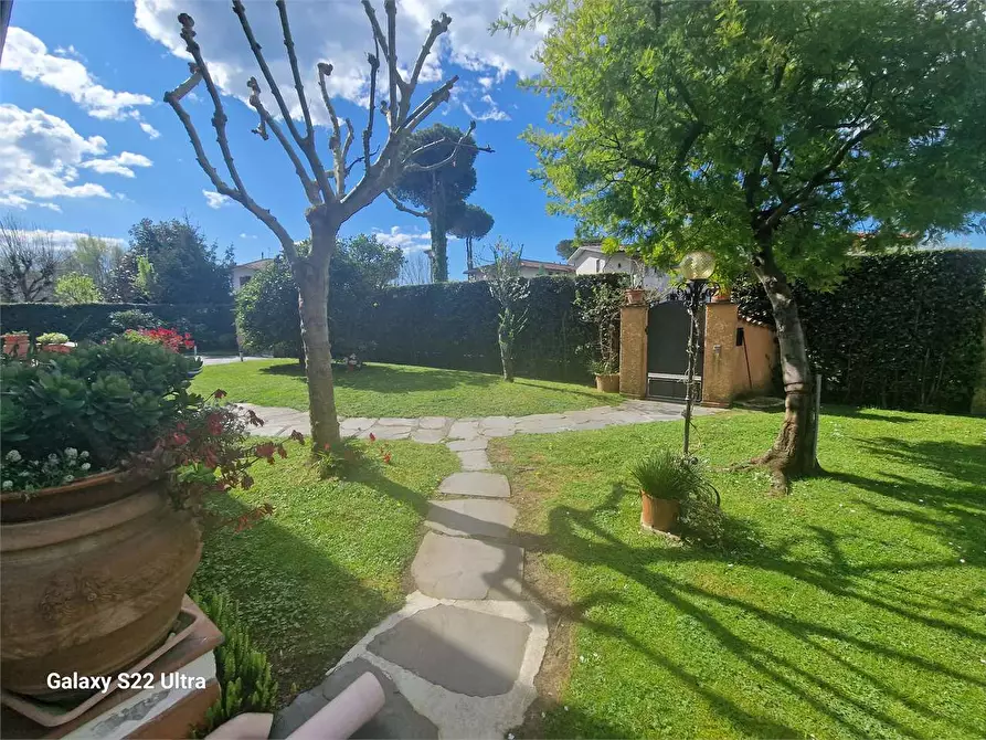 Immagine 5 di Villa in affitto  in Via Gorizia a Forte Dei Marmi