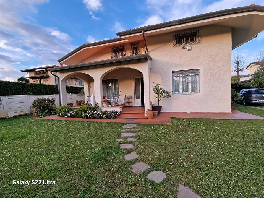 Immagine 6 di Villa in affitto  in Via Gorizia a Forte Dei Marmi