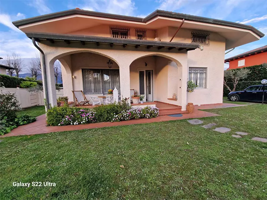 Immagine 7 di Villa in affitto  in Via Gorizia a Forte Dei Marmi