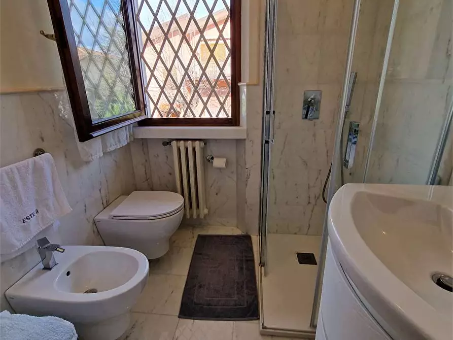 Immagine 46 di Casa bifamiliare in affitto  in Via G.Agnelli a Forte Dei Marmi