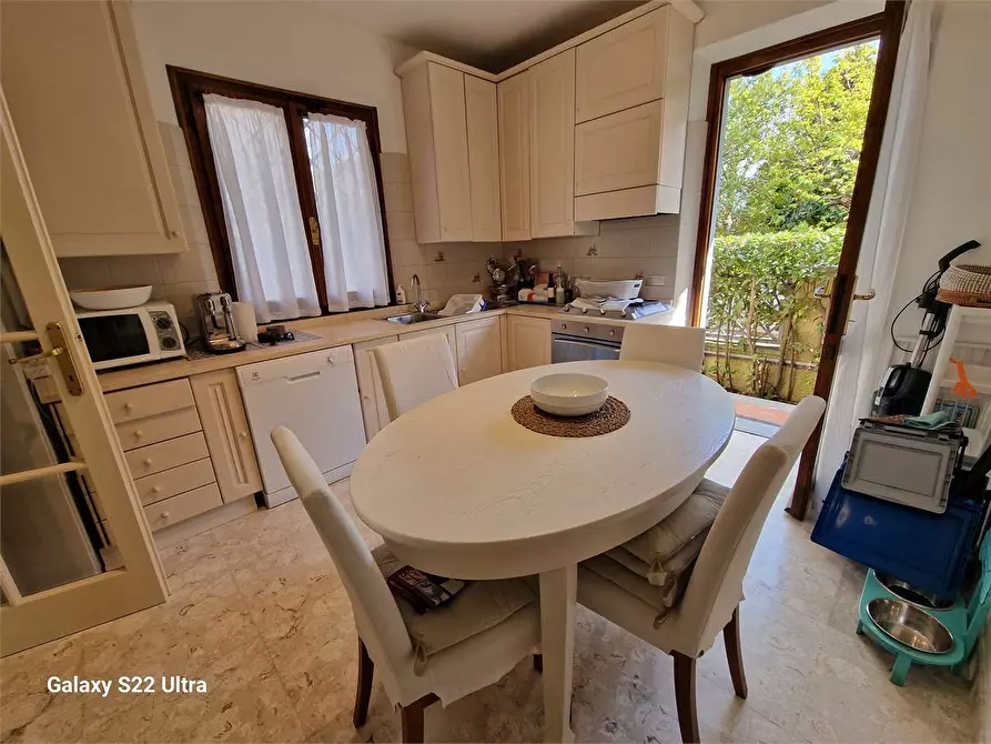 Immagine 13 di Casa bifamiliare in affitto  in Via G.Agnelli a Forte Dei Marmi