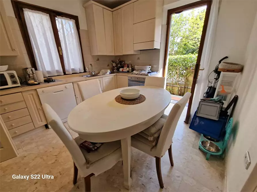 Immagine 14 di Casa bifamiliare in affitto  in Via G.Agnelli a Forte Dei Marmi