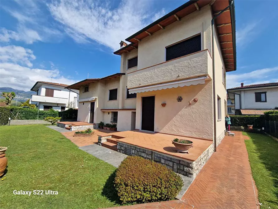 Immagine 44 di Villa in vendita  in Via Leonardo da Vinci a Pietrasanta