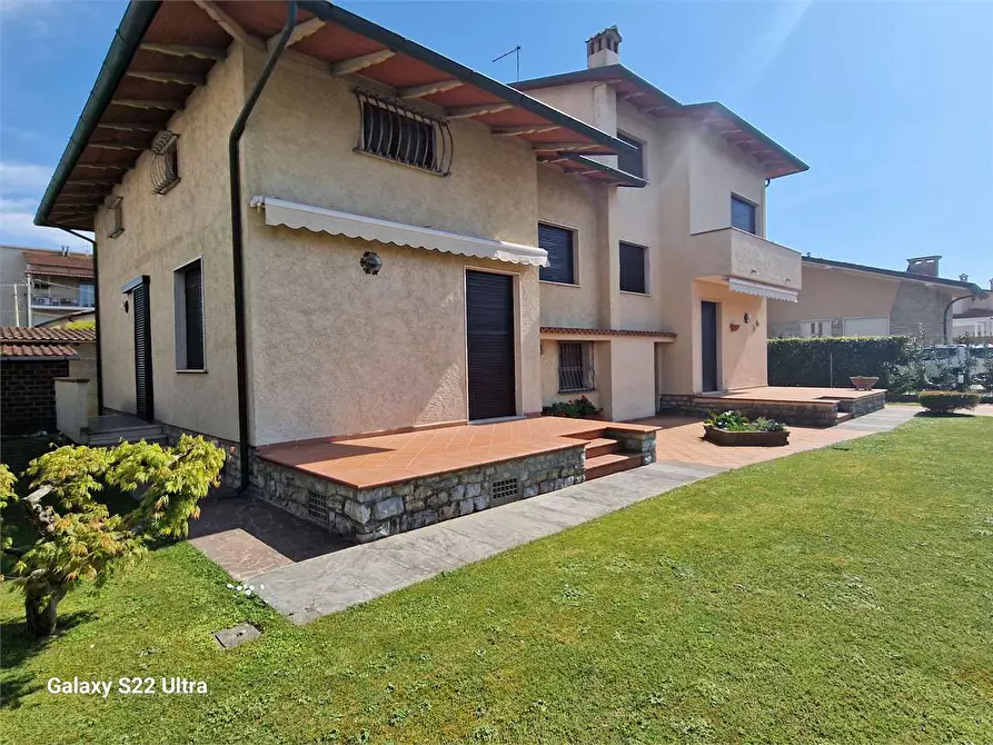 Immagine 46 di Villa in vendita  in Via Leonardo da Vinci a Pietrasanta