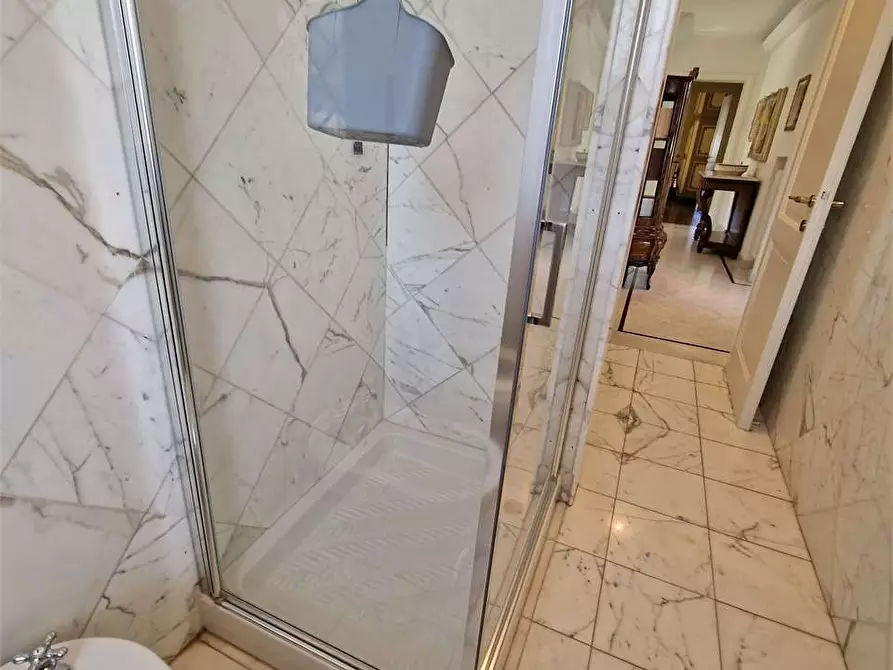 Immagine 45 di Villa in affitto  in Via Francesco Carrara a Forte Dei Marmi