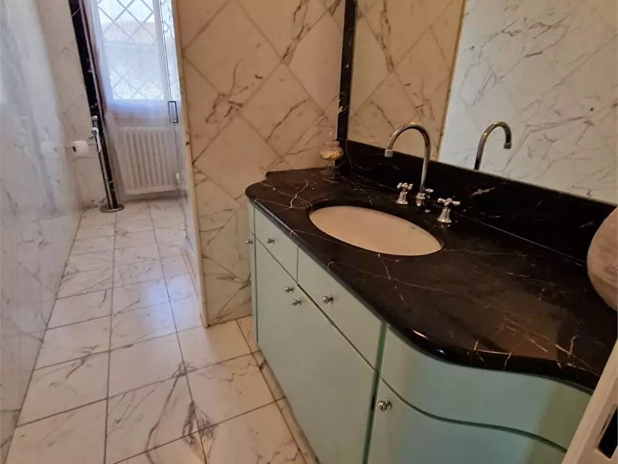Immagine 47 di Villa in affitto  in Via Francesco Carrara a Forte Dei Marmi