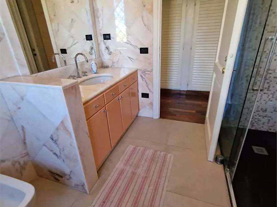 Immagine 63 di Villa in affitto  in Via Francesco Carrara a Forte Dei Marmi