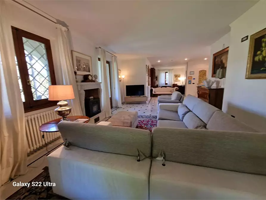 Immagine 13 di Villa in affitto  in Via Francesco Carrara a Forte Dei Marmi